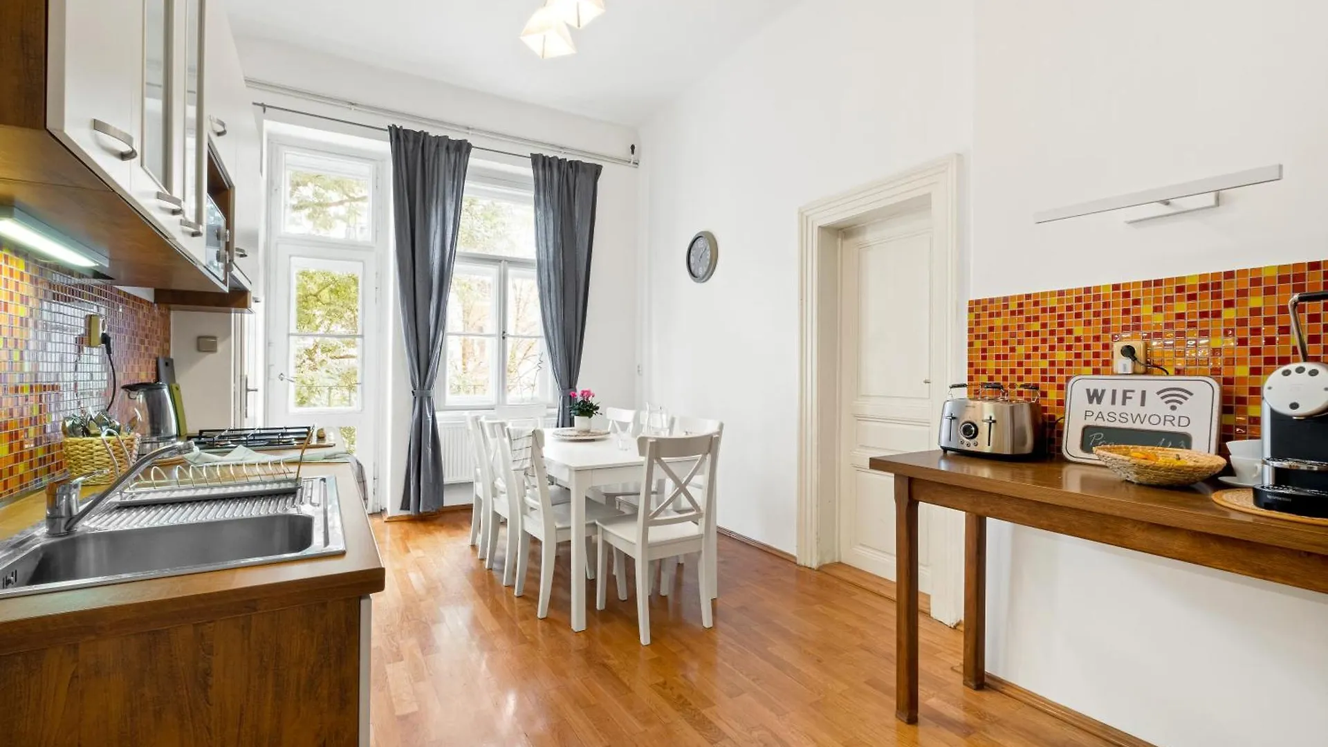 Prague Hostel Apartments 0*,